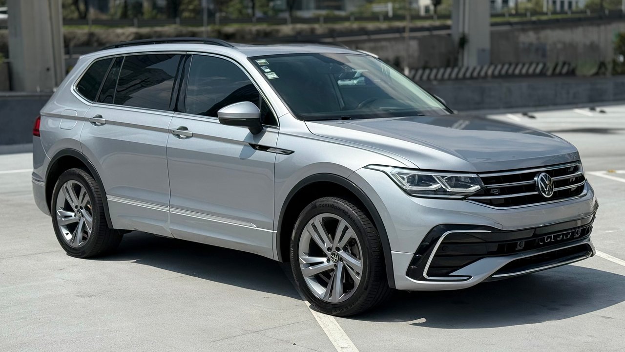 2022 Volkswagen Tiguan R Line 