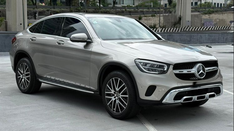 2022 MERCEDES BENZ CLASE GLC 300 e 4MATIC Coupe